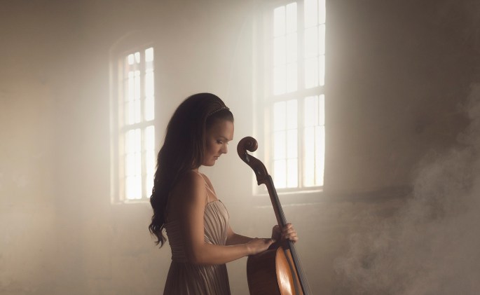 PIZZICATO – EDELSTEIN AUF BAUSCHUTT&nbsp;(DE)